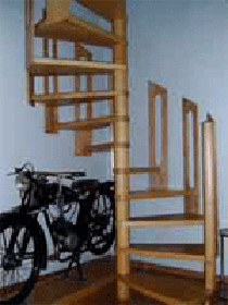 Spindeltreppe aus canad. Ahorn